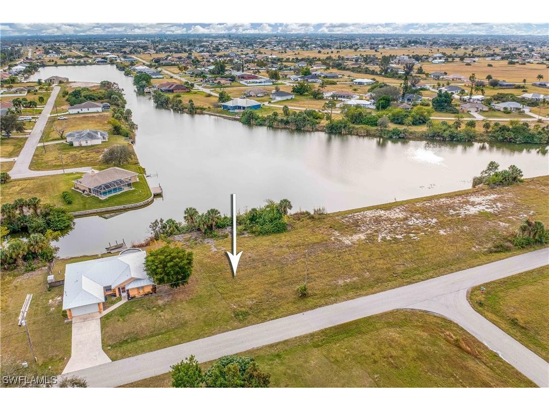 2306 NE 21st Terrace Cape Coral FL 33909 223095163 image1