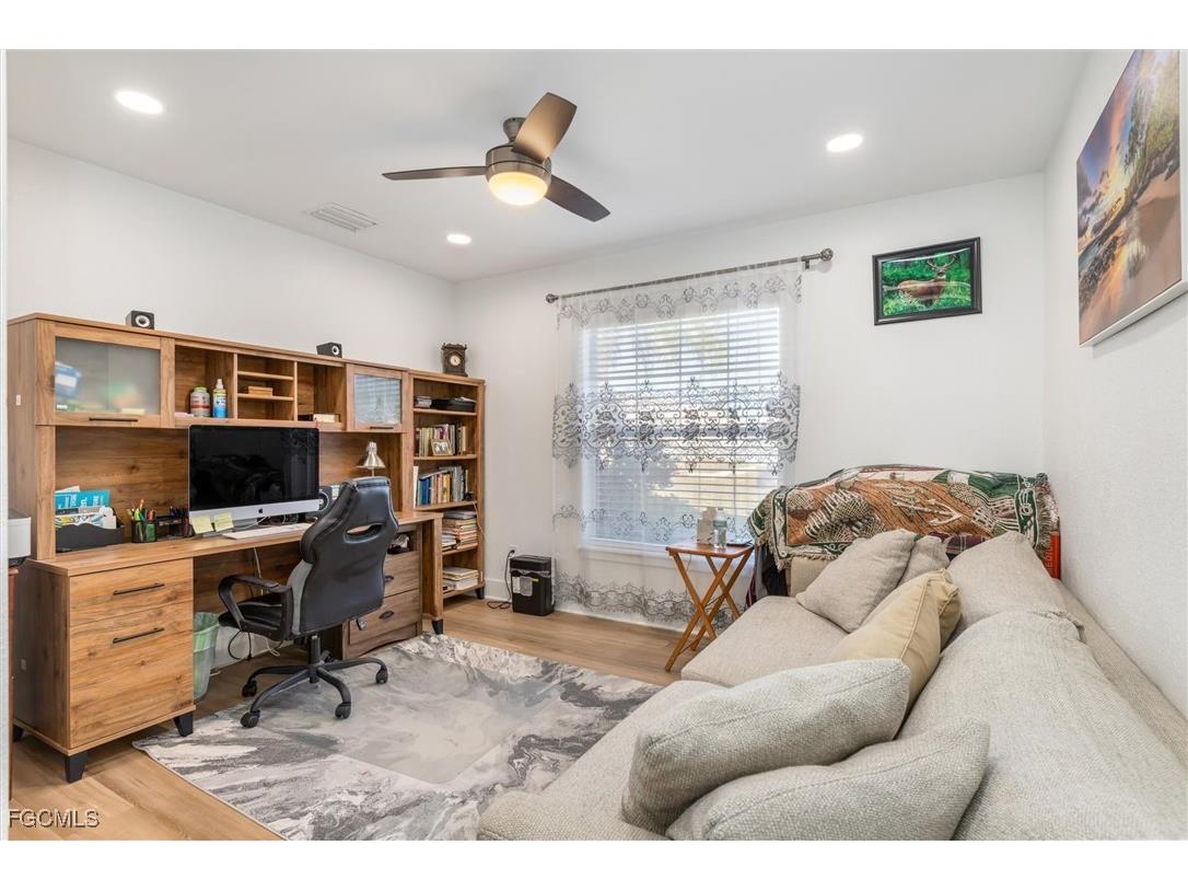 2306 NE 34th Street Cape Coral FL 33909 2026001303 image23