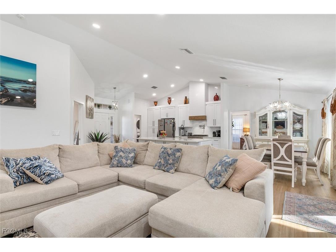 2306 NE 34th Street Cape Coral FL 33909 2026001303 image6