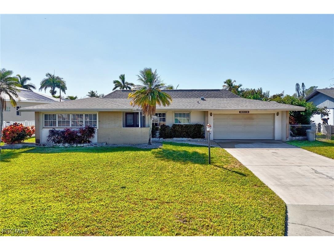 2306 SE 15th Terrace Cape Coral FL 33990 2026004405 image1