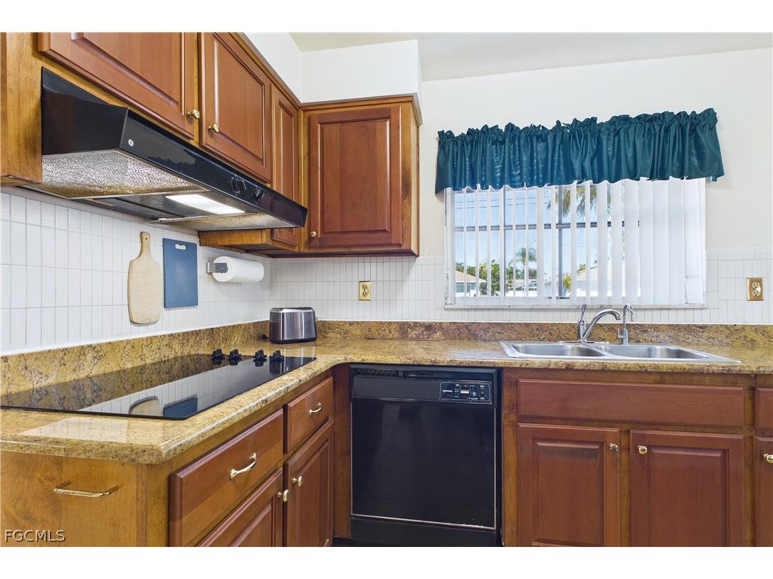 2306 SE 15th Terrace Cape Coral FL 33990 2026004405 image10