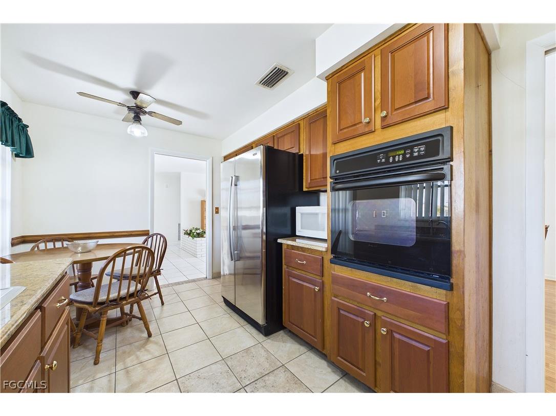 2306 SE 15th Terrace Cape Coral FL 33990 2026004405 image13