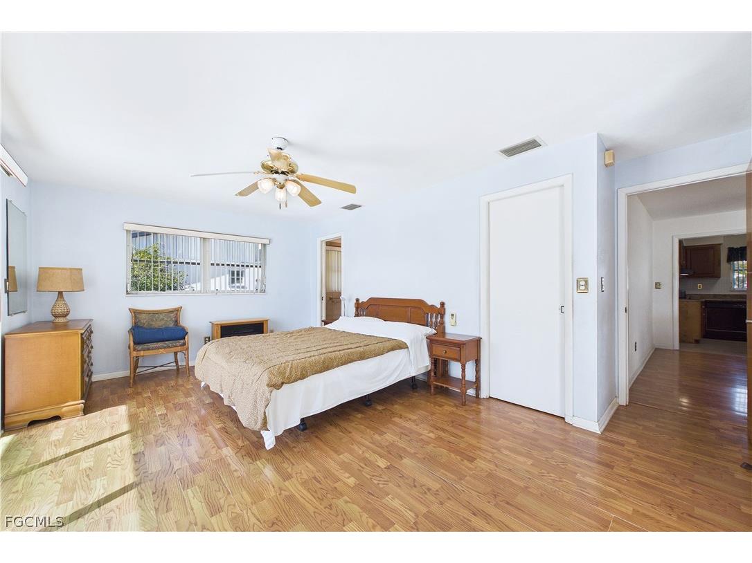 2306 SE 15th Terrace Cape Coral FL 33990 2026004405 image33