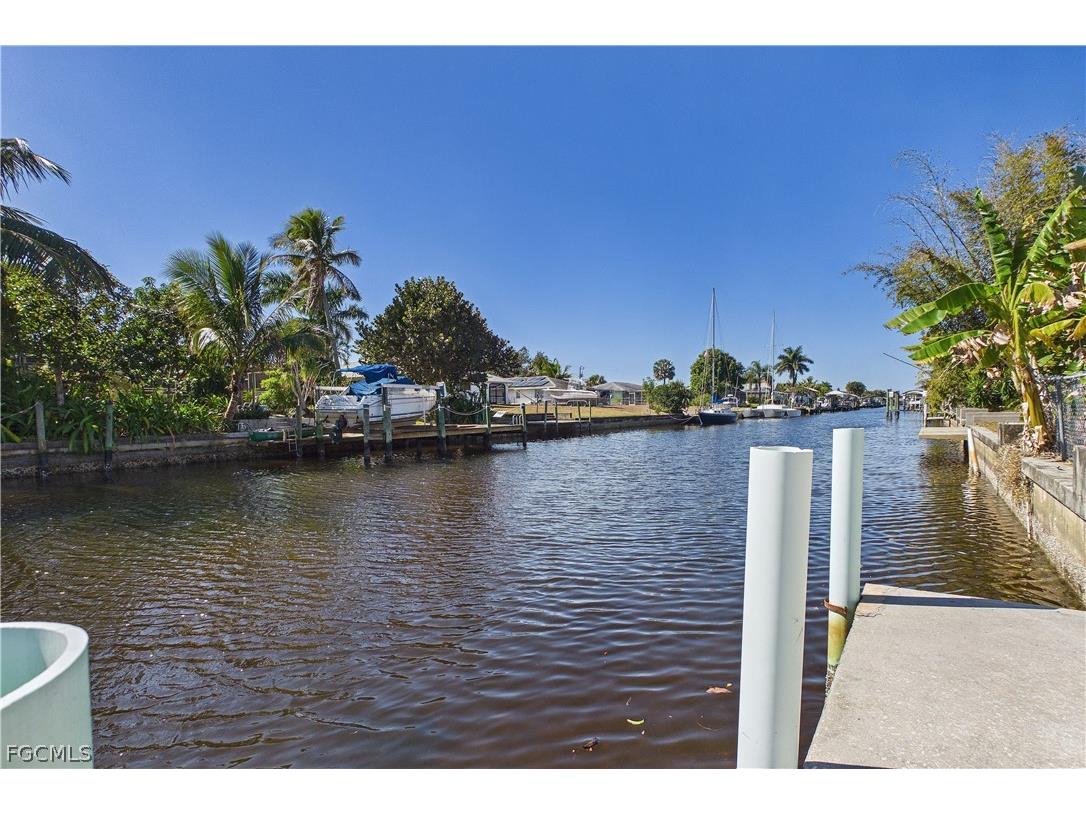 2306 SE 15th Terrace Cape Coral FL 33990 2026004405 image4