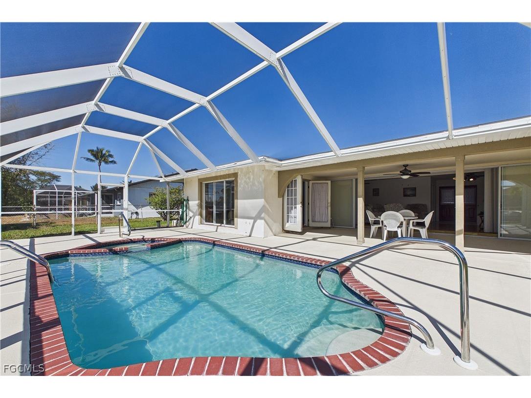 2306 SE 15th Terrace Cape Coral FL 33990 2026004405 image7