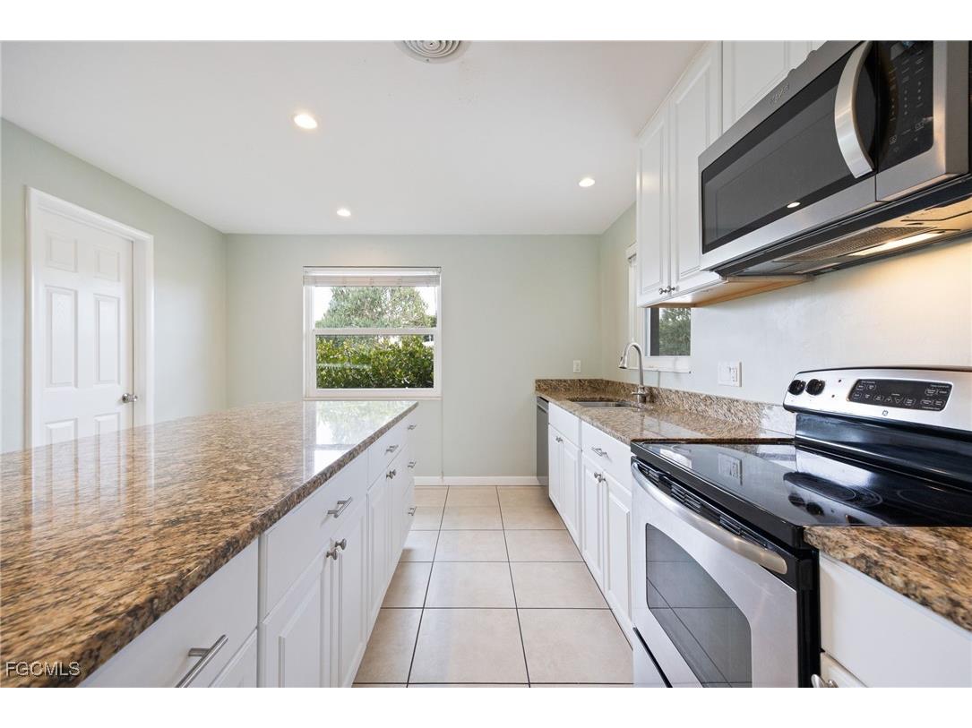 2307 Flora Avenue Fort Myers FL 33907 2026005408 image13