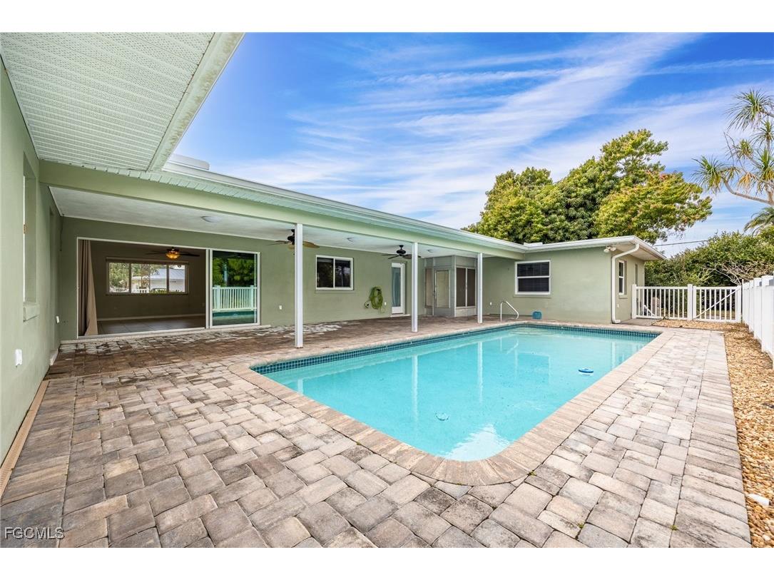 2307 Flora Avenue Fort Myers FL 33907 2026005408 image29
