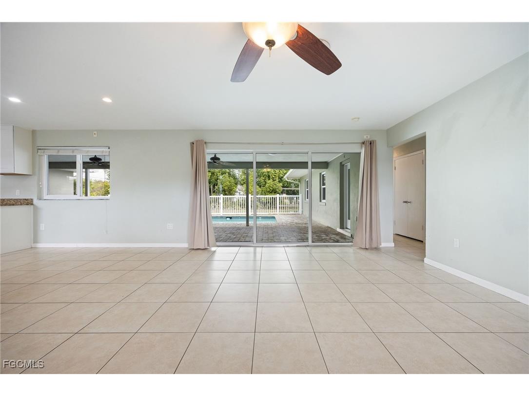2307 Flora Avenue Fort Myers FL 33907 2026005408 image6