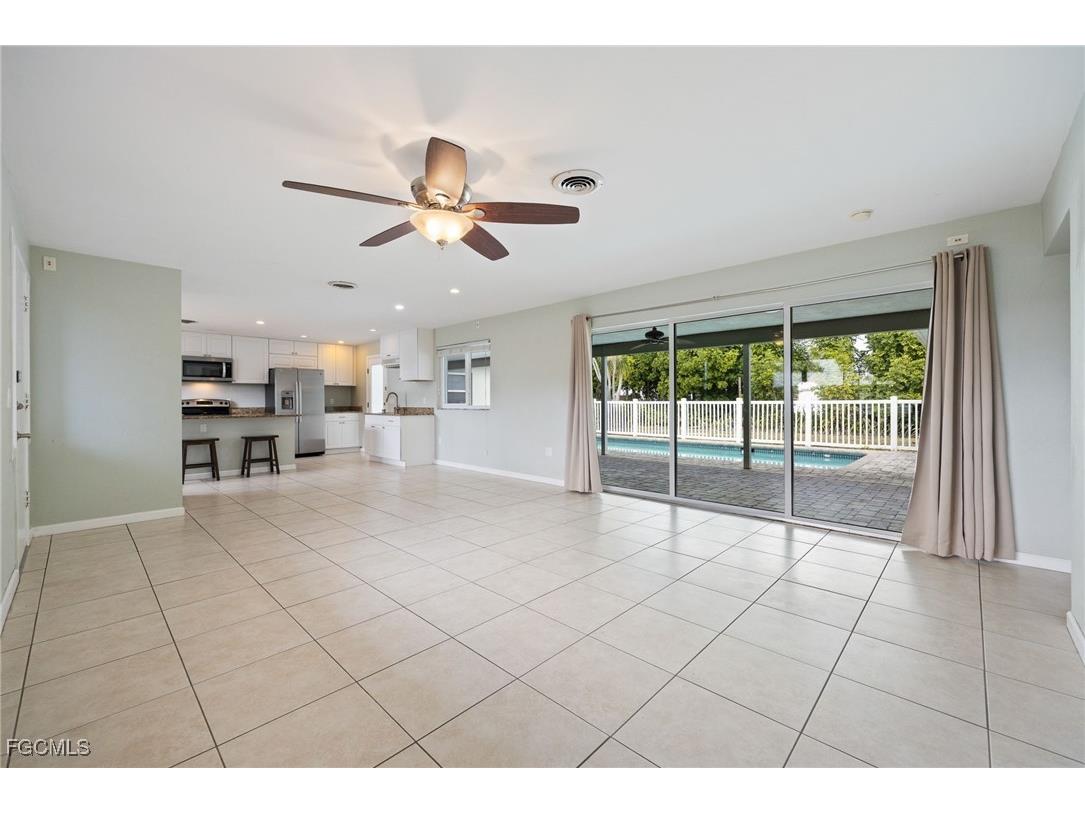 2307 Flora Avenue Fort Myers FL 33907 2026005408 image7