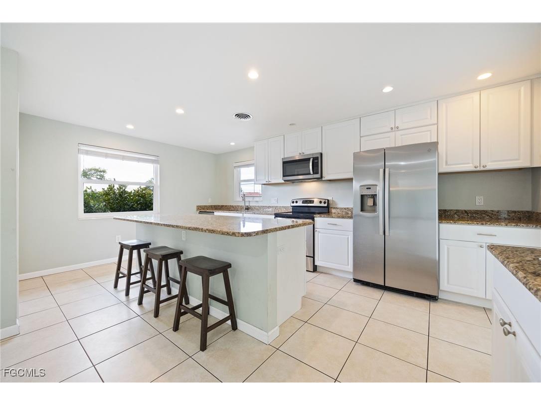 2307 Flora Avenue Fort Myers FL 33907 2026005408 image9