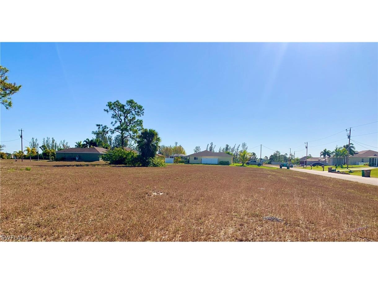 2307 NW 25th Lane Cape Coral FL 33993 224046278 image4