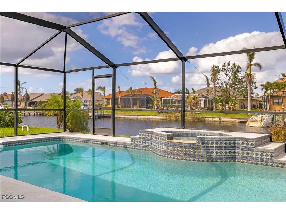2307 SW 40th Street Cape Coral FL 33914 2025010222 image21