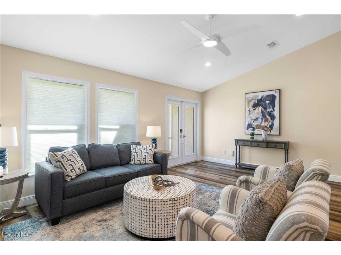 2307 SW 40th Street Cape Coral FL 33914 2025010222 image27