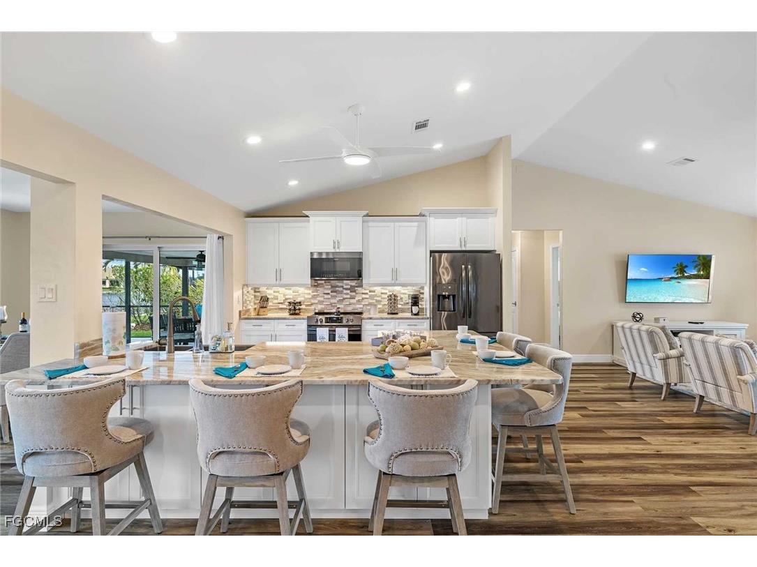 2307 SW 40th Street Cape Coral FL 33914 2025010222 image30