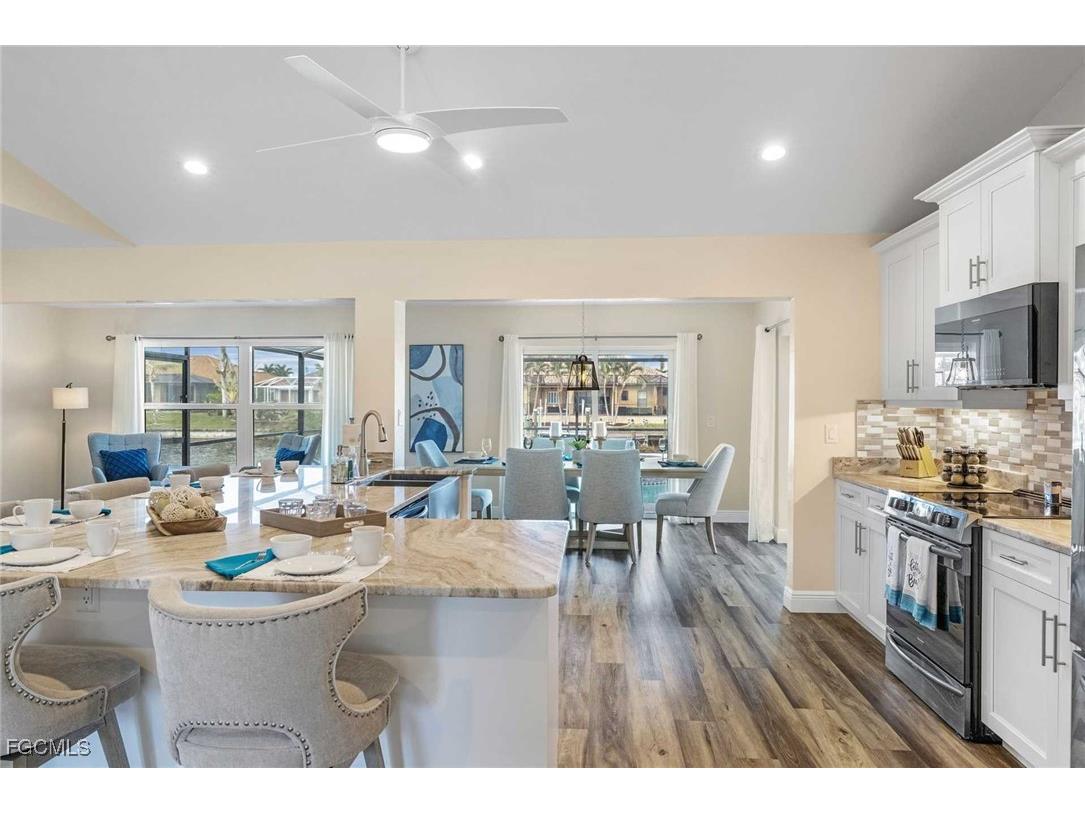 2307 SW 40th Street Cape Coral FL 33914 2025010222 image33