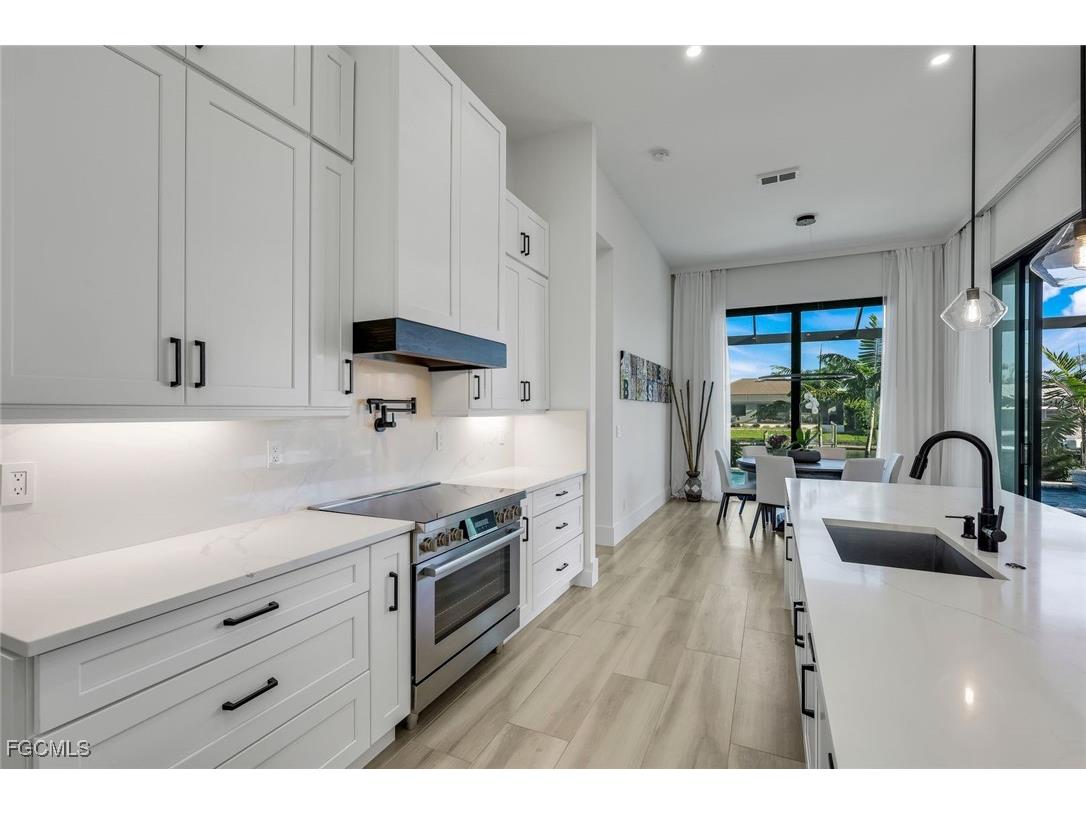 2307 SW 45th Terrace Cape Coral FL 33914 2025015094 image15