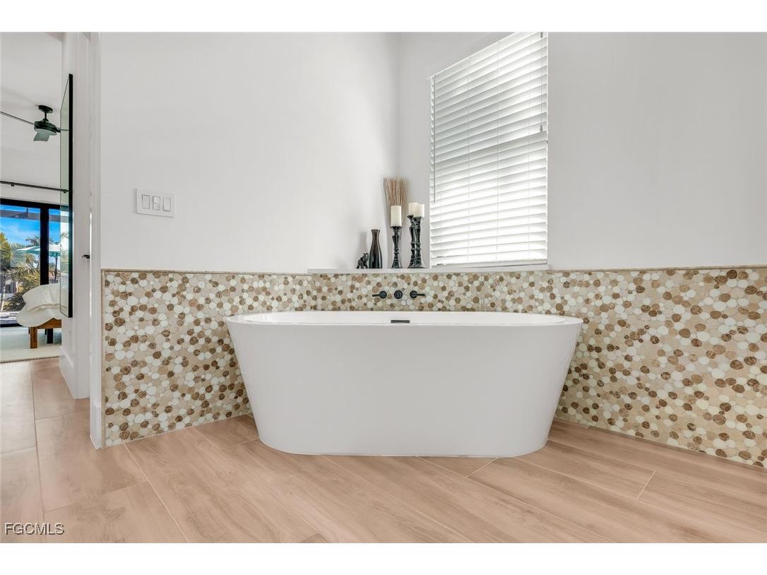 2307 SW 45th Terrace Cape Coral FL 33914 2025015094 image25