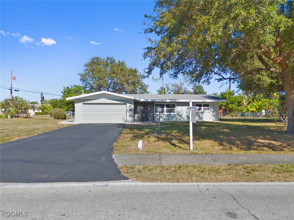 2307 Woodland Boulevard Fort Myers FL 33907 2025025198 image1