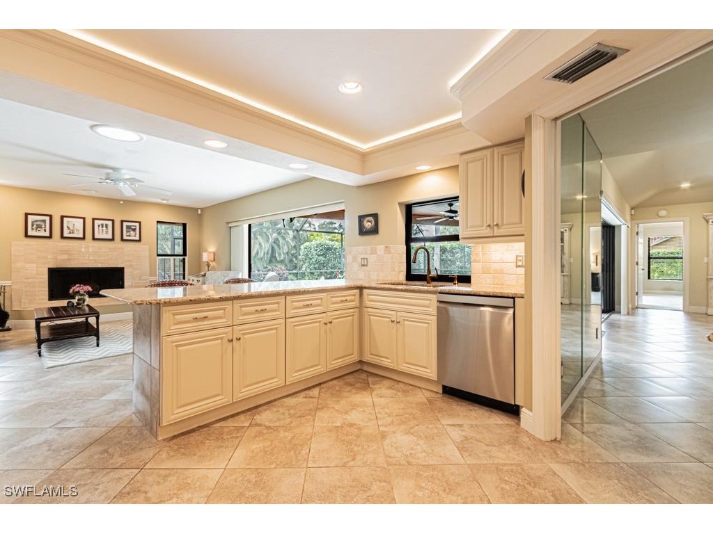 2308 Kings Lake Boulevard Naples FL 34112 225033617 image11