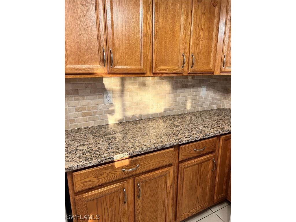 2308 NE 8th Place Cape Coral FL 33909 223046758 image1