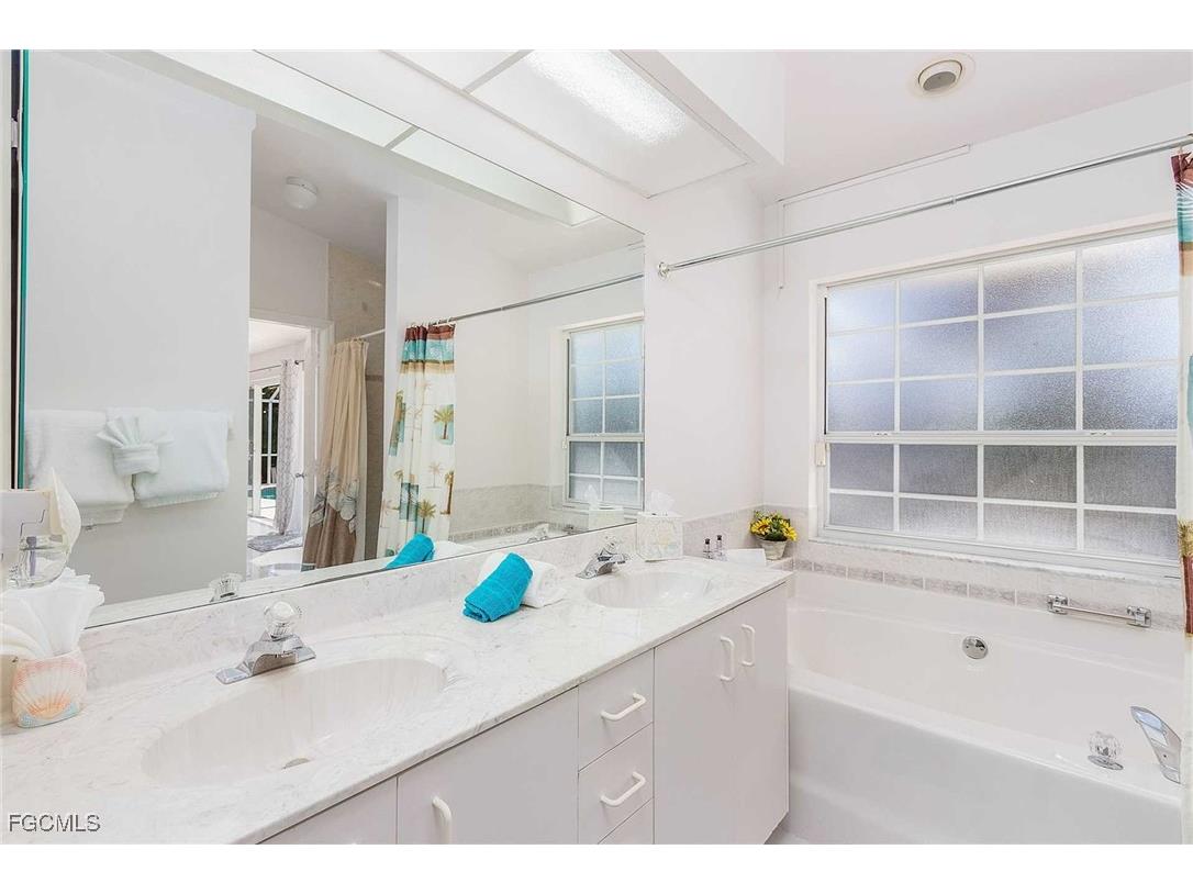 2308 SE 27th Street Cape Coral FL 33904 2025009734 image12