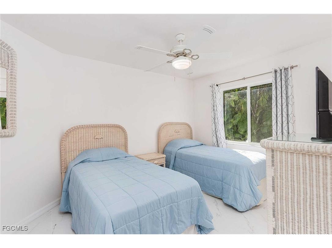 2308 SE 27th Street Cape Coral FL 33904 2025009734 image15