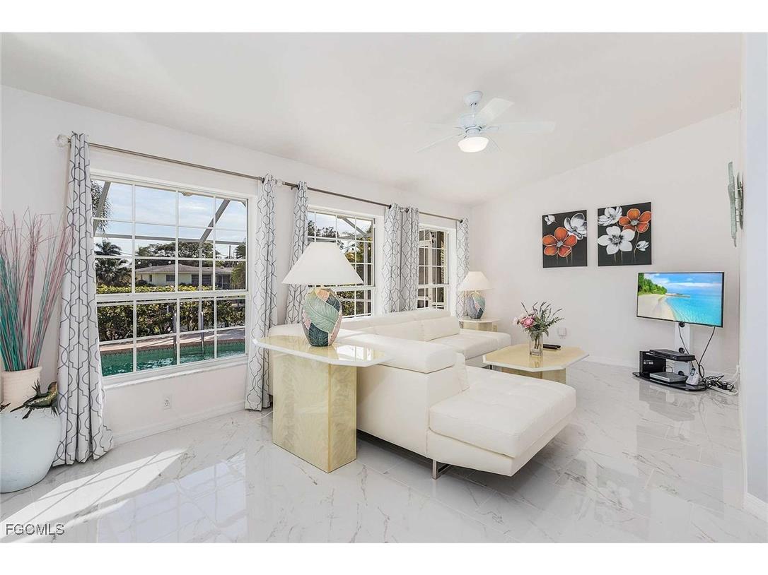 2308 SE 27th Street Cape Coral FL 33904 2025009734 image7