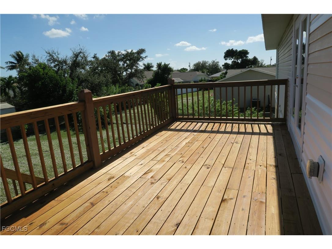 2309 SE 5th Place Cape Coral FL 33990 2025022050 image18