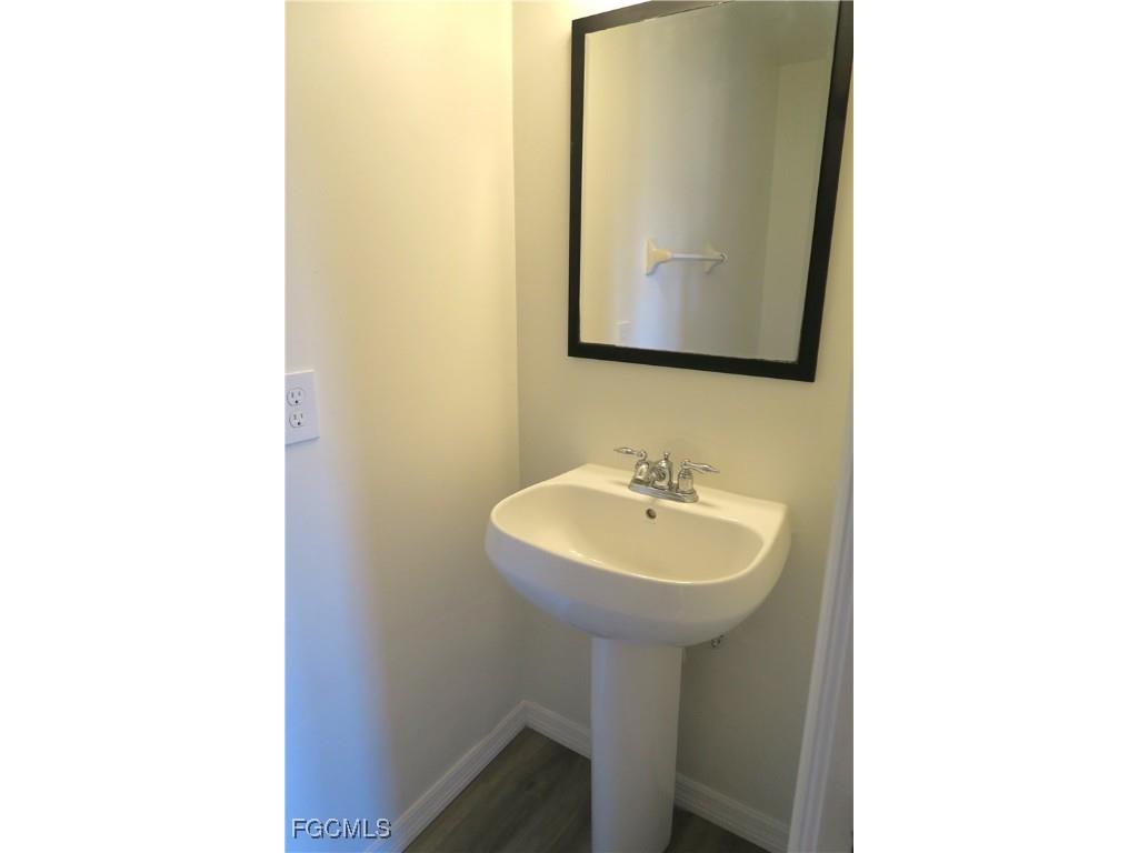 2309 SE 5th Place Cape Coral FL 33990 2025022050 image23