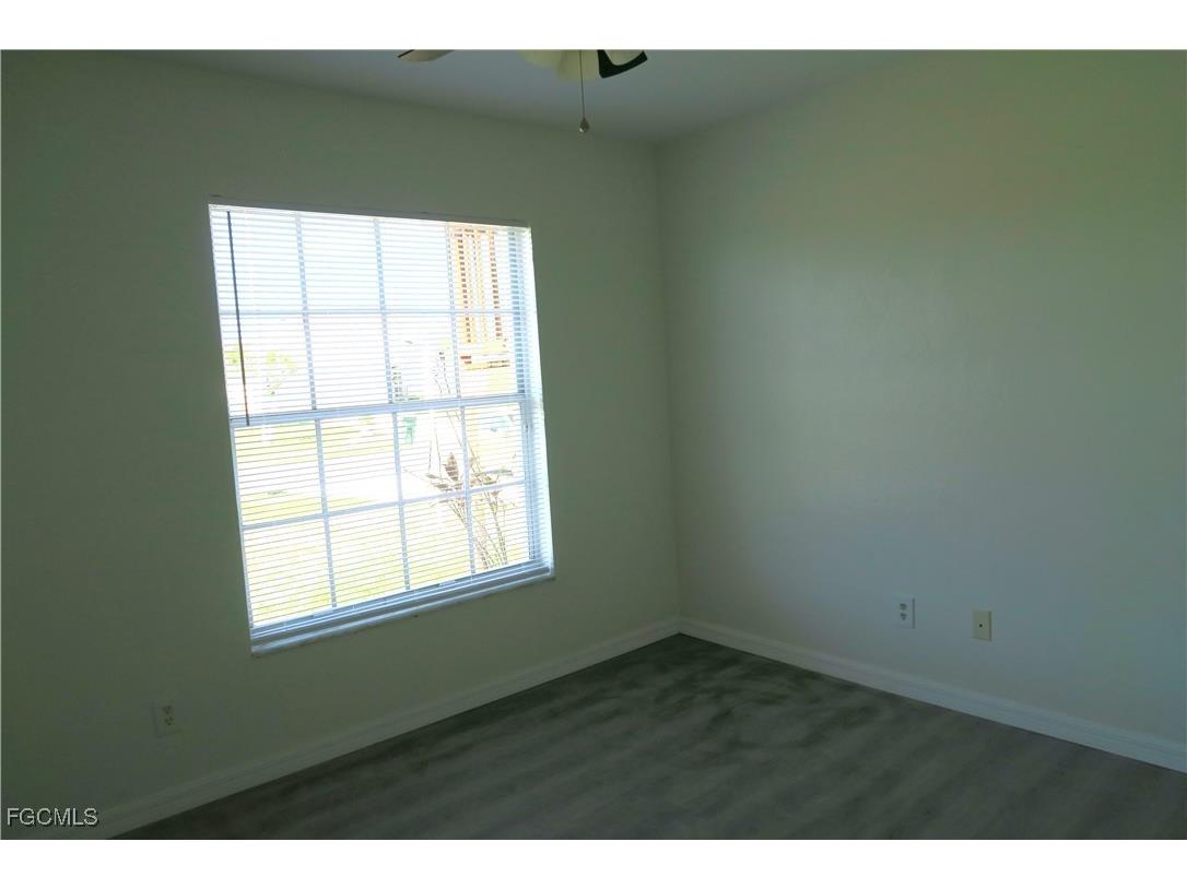 2309 SE 5th Place Cape Coral FL 33990 2025022050 image9