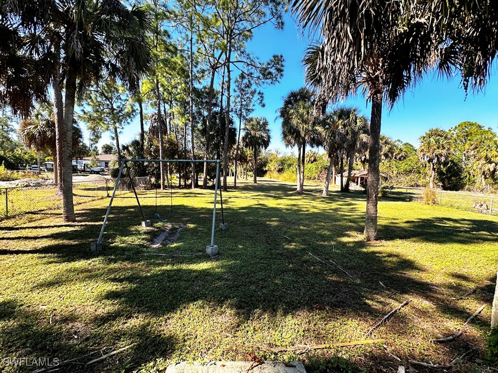 231 14th Street NE Naples FL 34120 225080103 image3