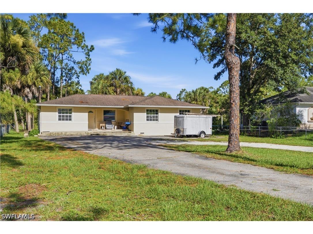 231 14th Street NE Naples FL 34120 226026272 image1