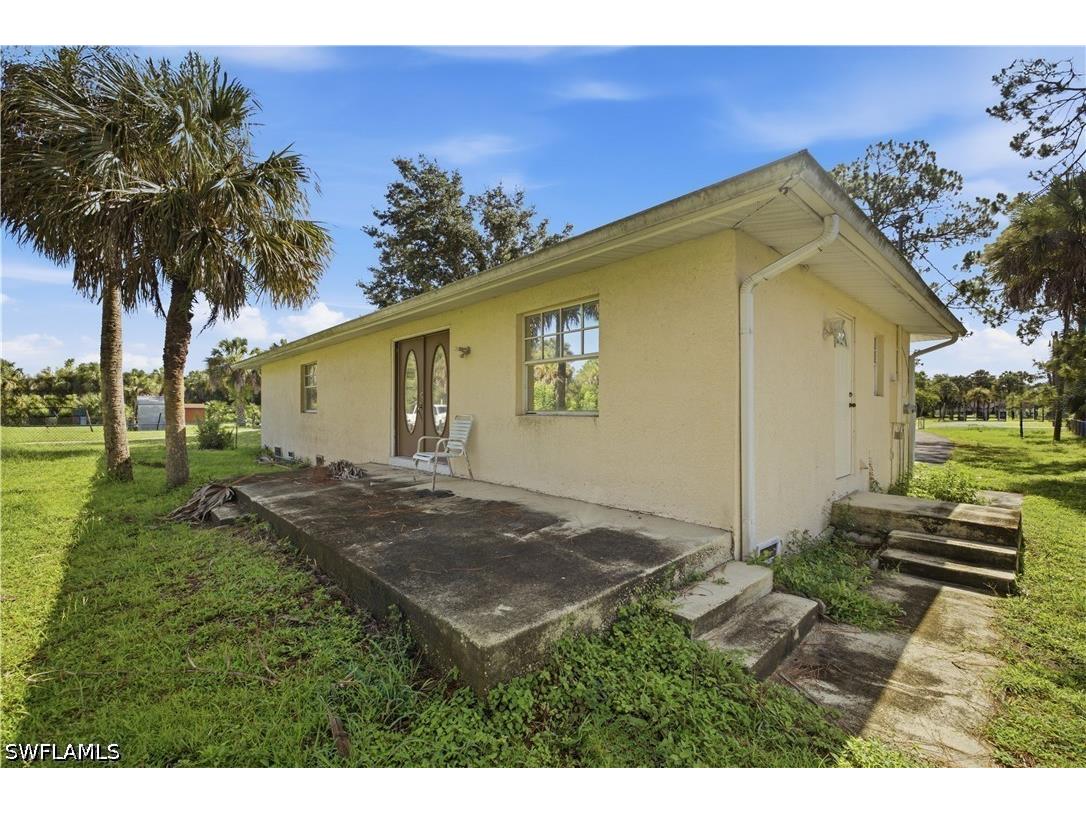 231 14th Street NE Naples FL 34120 226026272 image24