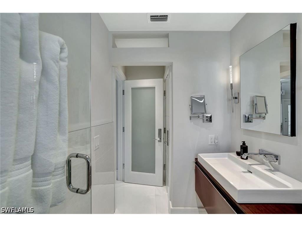 231 3rd Avenue S #231 Naples FL 34102 226017659 image11