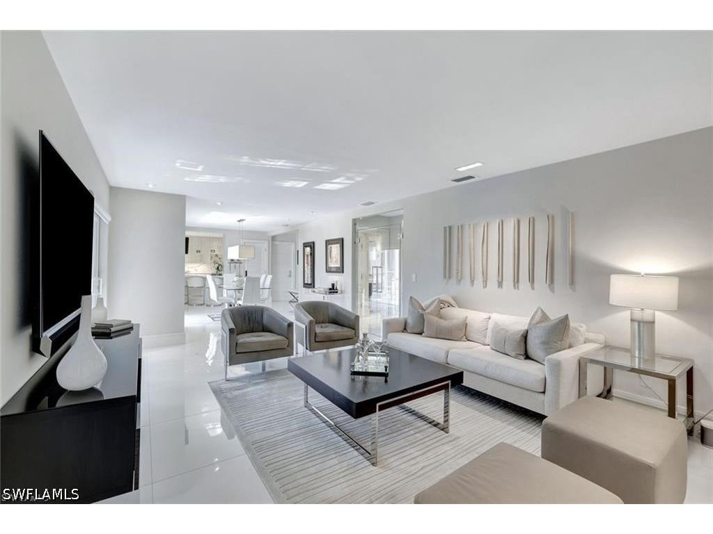 231 3rd Avenue S #231 Naples FL 34102 226017659 image7