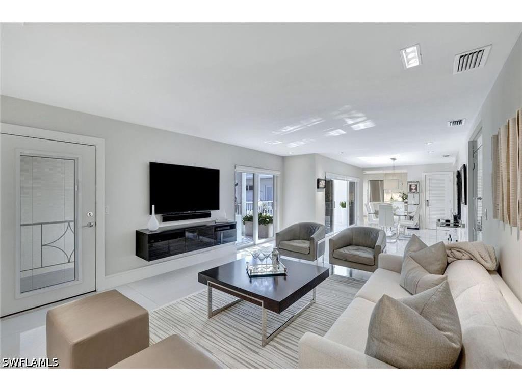 231 3rd Avenue S #231 Naples FL 34102 226017659 image9