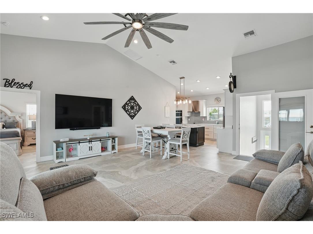 231 Flamingo Street Fort Myers Beach FL 33931 225052552 image11