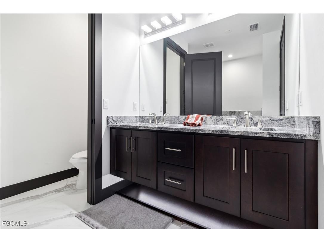 231 Gleason Parkway Cape Coral FL 33914 2025008056 image17