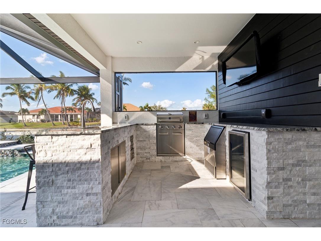 231 Gleason Parkway Cape Coral FL 33914 2025008056 image23