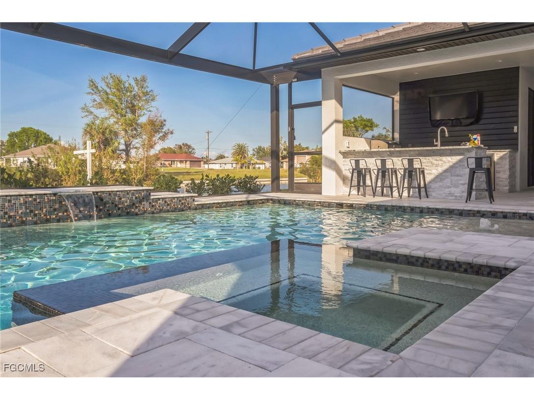 231 Gleason Parkway Cape Coral FL 33914 2025008056 image24