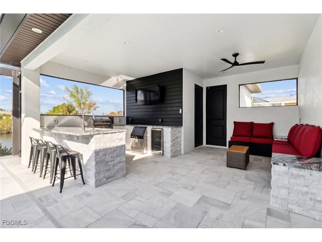 231 Gleason Parkway Cape Coral FL 33914 2025008056 image30