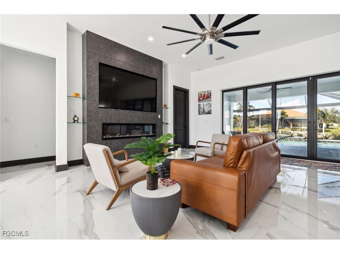 231 Gleason Parkway Cape Coral FL 33914 2025008056 image33