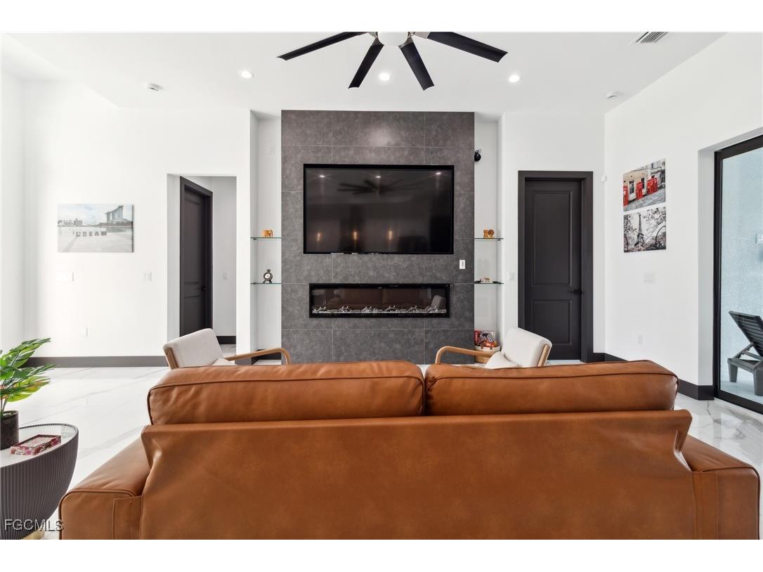 231 Gleason Parkway Cape Coral FL 33914 2025008056 image37