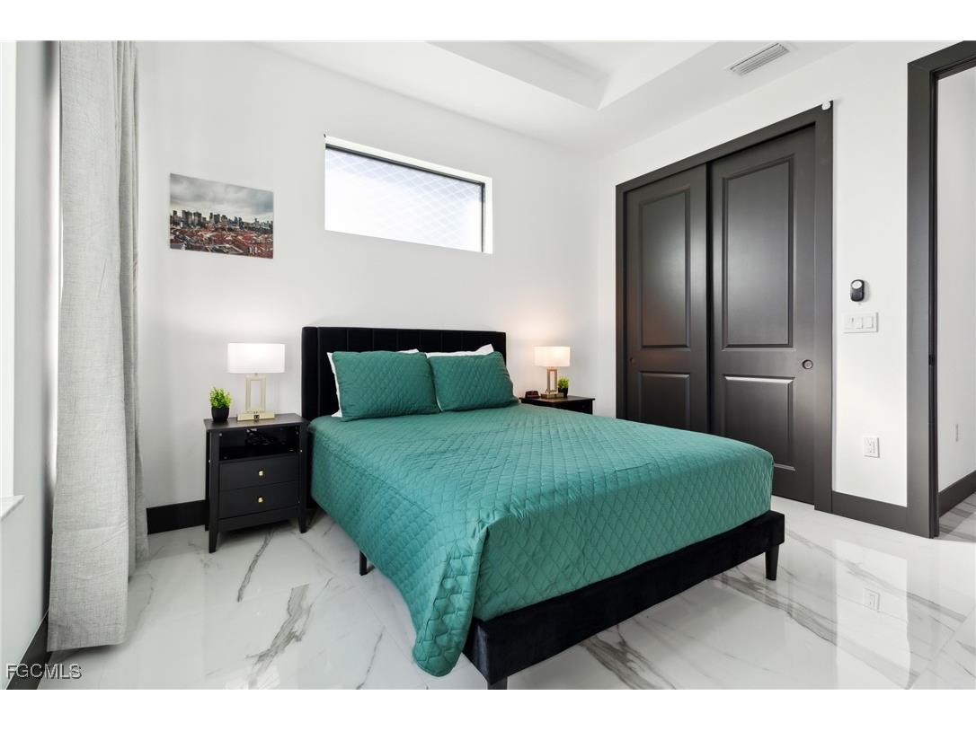 231 Gleason Parkway Cape Coral FL 33914 2025008056 image7