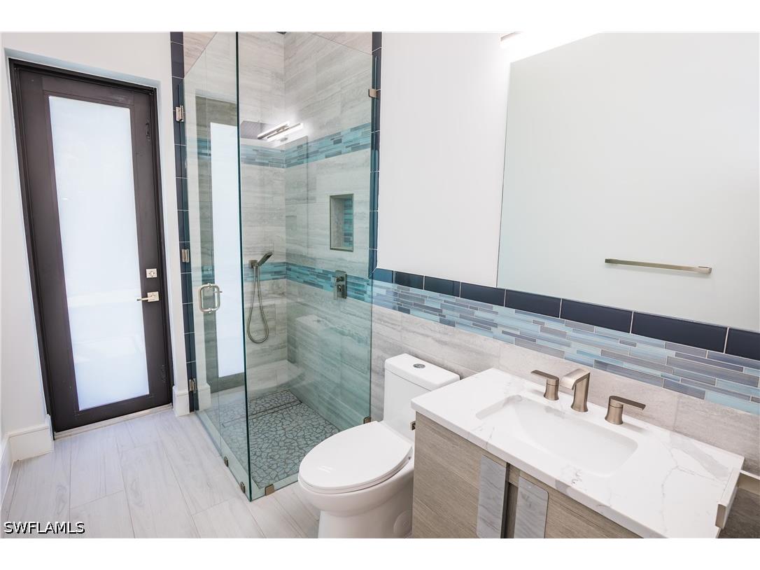 231 Legacy Court Naples FL 34110 226016100 image16