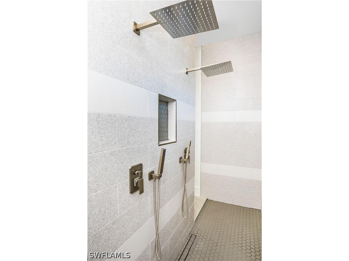 231 Legacy Court Naples FL 34110 226016100 image29
