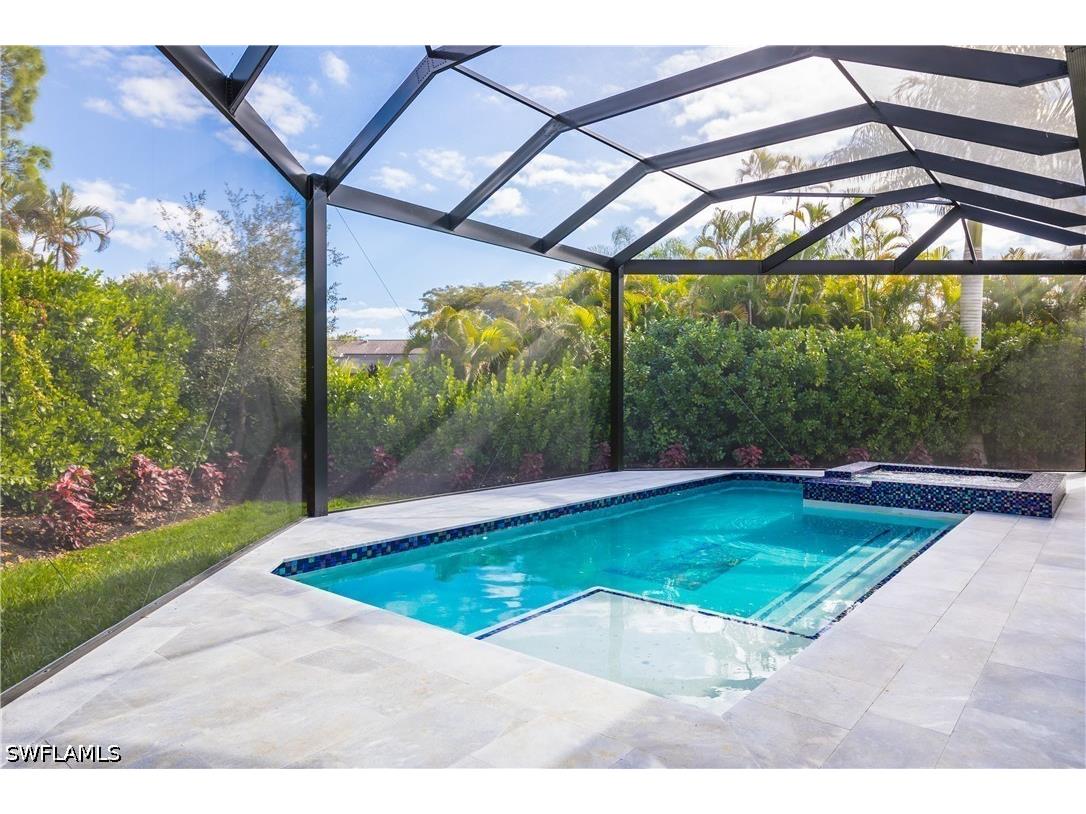 231 Legacy Court Naples FL 34110 226016100 image4