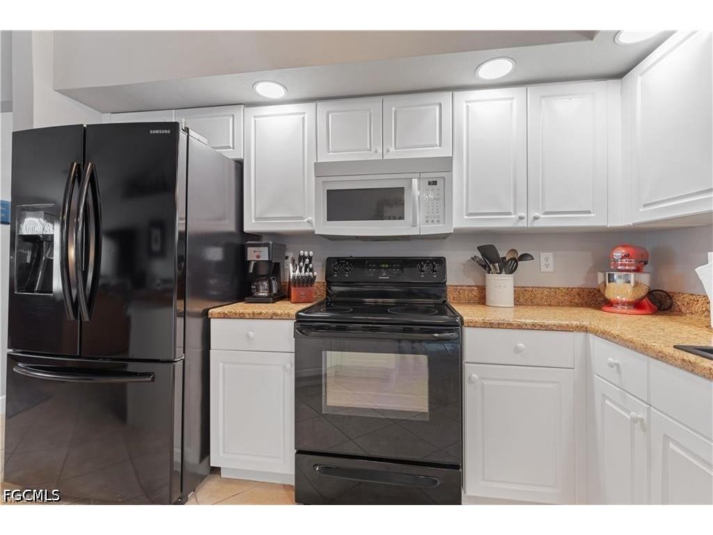 231 NW 26th Avenue Cape Coral FL 33993 2026014464 image6