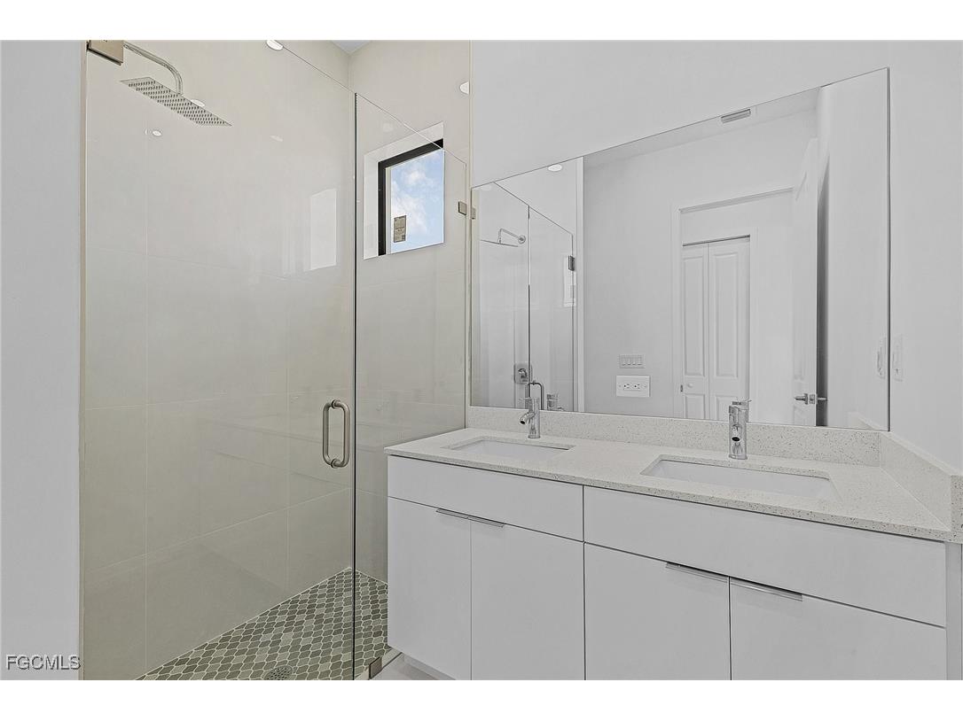 231 NW 27th Avenue Cape Coral FL 33993 2025016963 image12