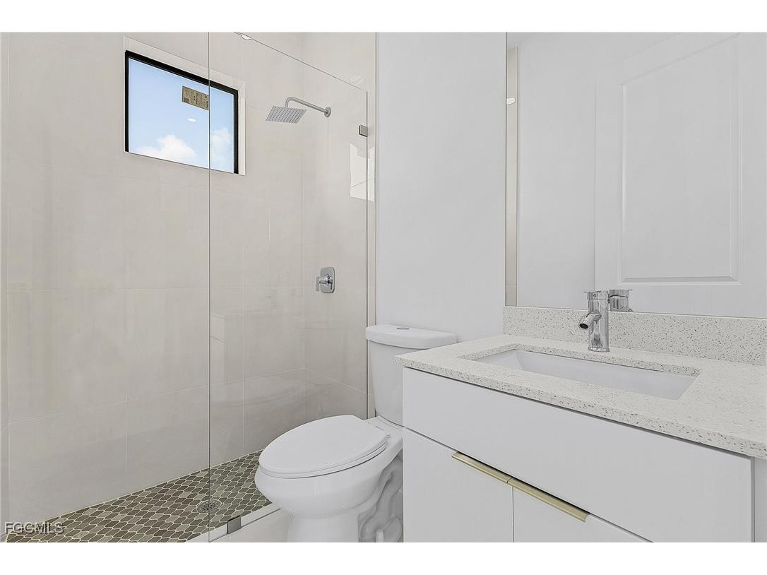 231 NW 27th Avenue Cape Coral FL 33993 2025016963 image16